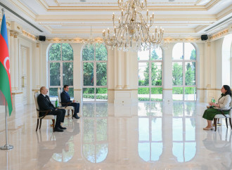 Prezident İlham Əliyev İrlandiyanın Azərbaycanda yeni təyin olunmuş səfirinin etimadnaməsini qəbul edib