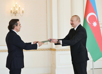 Prezident İlham Əliyev Braziliyanın Azərbaycanda yeni təyin olunmuş səfirinin etimadnaməsini qəbul edib