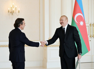 Prezident İlham Əliyev Braziliyanın Azərbaycanda yeni təyin olunmuş səfirinin etimadnaməsini qəbul edib