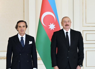 Prezident İlham Əliyev Braziliyanın Azərbaycanda yeni təyin olunmuş səfirinin etimadnaməsini qəbul edib