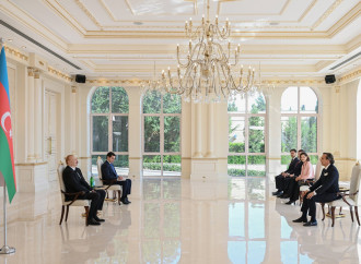 Prezident İlham Əliyev Braziliyanın Azərbaycanda yeni təyin olunmuş səfirinin etimadnaməsini qəbul edib