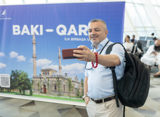Azərbaycan Hava Yolları Qarsa ilk reysini həyata keçirib