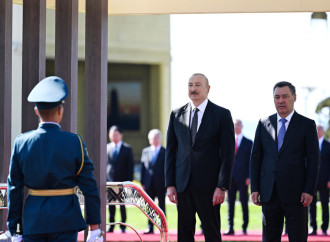 Prezident İlham Əliyevin Çolpon-Ata şəhərində rəsmi qarşılanma mərasimi olub