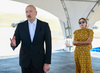 Prezidenti İlham Əliyev və Birinci xanım Mehriban Əliyeva Naxçıvan Sənaye Parkının təməlqoyma mərasimində iştirak ediblər