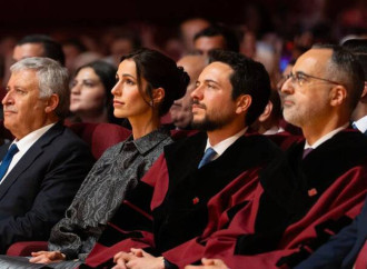 Şahzadə Rəcva Əmmandakı məzuniyyət günündə üslubu ilə diqqət çəkdi