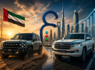 Çin BƏƏ-də Land Cruiser-i taxtından necə endirdi?