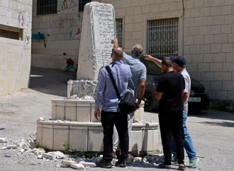 İsrailli deputatın Fələstin memorialını dağıtması İsraildə qalmaqala səbəb oldu