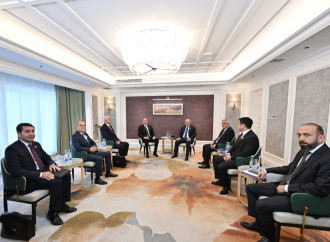 Bişkekdə Prezident İlham Əliyevin Ermənistanın Baş naziri ilə görüşü keçirilir
