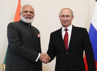 Putin Hindistanın baş naziri ilə telefonda danışdı