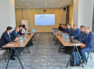 Azərbaycan və Qazaxıstanın rabitə administrasiyalarının nümayəndələri arasında yerüstü xidmət tezliklərinin koordinasiyası üzrə görüş keçirilib