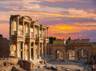 Türkiyəyə gələn ziyarətçilərin sayı 26 milyonu keçib