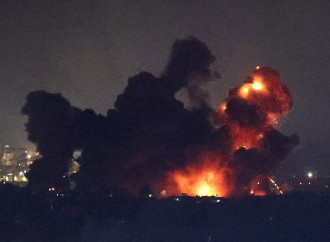 İsrail Hizbullahın yeni liderini hədəf alıb – Beyrut bombalanır