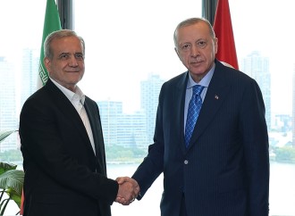 Ərdoğan Məsud Pezeşkian ilə görüşüb