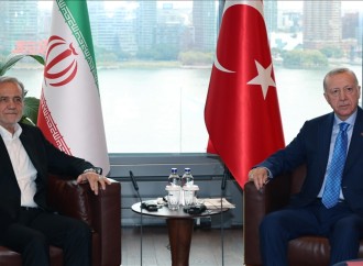 Ərdoğan Məsud Pezeşkian ilə görüşüb