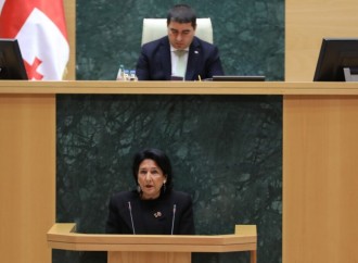Gürcüstanda "Xarici təsirin şəffaflığı haqqında" qanun layihəsini parlamentin spikeri imzalayacaq