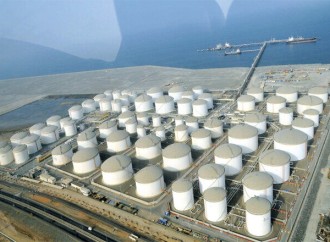 Türkiyə limanları ilə 60 milyon tona yaxın neft məhsulları daşınıb