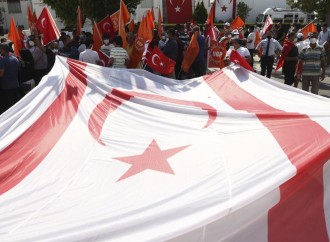 Türk dövlətlərinin dövlət bayraqları