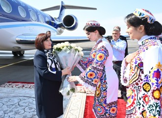 Sahibə Qafarova Tacikistana işgüzar səfərə gedib