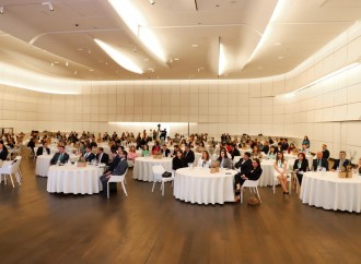 UNEC-də Türk Dünyasında yaşıl iqtisadiyyat mövzusu müzakirə edilib