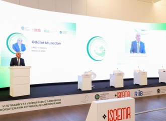 UNEC-də Türk Dünyasında yaşıl iqtisadiyyat mövzusu müzakirə edilib