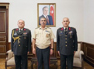 Azərbaycan müdafiə naziri Türkiyənin yeni hərbi attaşesini qəbul edib