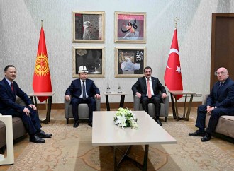 Qırğızıstan Nazirlər kabinetinin sədri Türkiyəyə rəsmi səfər edib