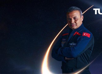 Türkiyənin ilk kosmos səyahətçisi Alper Gezeravcı təlimini tamamlayıb
