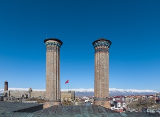 Anadolunun ən ləzzətli balı izində