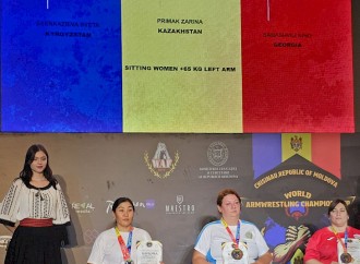 Qırğızıstan qol güləşi yığması çempionatda 11 medal qazanıb