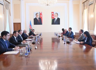 Baş nazir Əli Əsədov Serbiyanın xarici işlər naziri ilə görüşüb