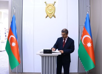 Kamran Əliyev Bəhreynli həmkarını Elektron prokurorluq informasiya sisteminin tətbiqi barədə məlumatlandırıb