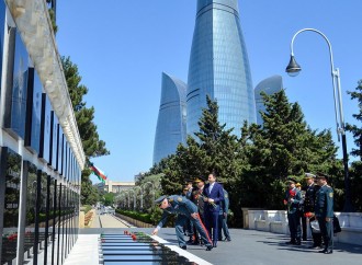 Azərbaycan və Qazaxıstan arasında hərbi əməkdaşlığa dair sənəd imzalanıb