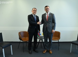 Ceyhun Bayramov Ukraynanın xarici işlər naziri Dmitro Kuleba ilə görüşüb