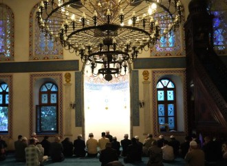 Şəhidlər və fələstinlilər üçün səhər namazında bütün məscidlərdə dualar edildi
