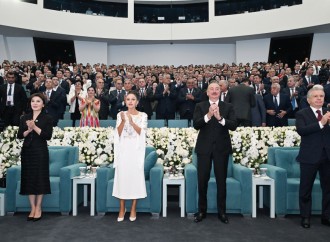 Prezident İlham Əliyev və Birinci xanım Mehriban Əliyeva Daşkənddə Azərbaycan və Özbəkistan incəsənət ustalarının birgə qala konsertində iştirak ediblər