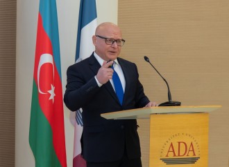 XİN və ADA Universitetinin birgə təşkilatçılığı ilə yeni qrup "Diplomatiya Könüllüləri" üçün Ulu Öndər Heydər Əliyevin 100 illiyinə həsr olunmuş diplomatiya həftəsi təşkil olunub