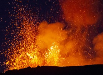 Etna vulkanı yenidən püskürüb