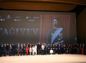 Heydər Əliyev Mərkəzində Tağıyev: Neft bədii filminin premyerası olub