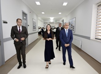 Heydər Əliyev Fondunun vitse-prezidenti Leyla Əliyeva Biləsuvar rayonunda yeni inşa edilən məktəbdə olub