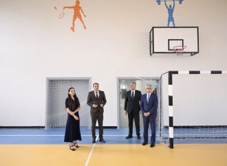 Heydər Əliyev Fondunun vitse-prezidenti Leyla Əliyeva Biləsuvar rayonunda yeni inşa edilən məktəbdə olub