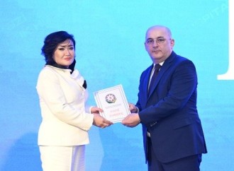 Şahin Bağırov Mərkəzi Gömrük Hospitalının fəaliyyətində fərqlənən tibb işçilərini təltif edib