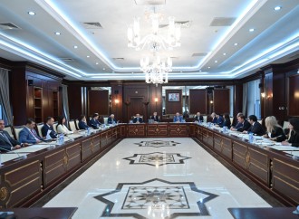 İnsan hüquqları komitəsi payız sessiyasında ilk iclasını keçirib