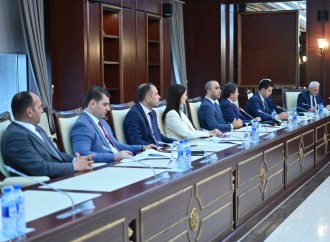 İnsan hüquqları komitəsi payız sessiyasında ilk iclasını keçirib