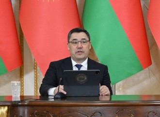 Qırğızıstan Prezidenti Ağdam rayonunda məktəbin tikintisi barədə danışıb