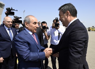 Sadır Japarov Azərbaycana səfərə gəlib