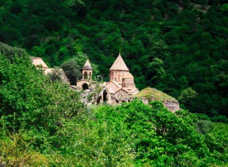 Qarabağda torpaq sahəsinin ayrılması ilə bağlı 372 müraciətə müsbət rəy verilib