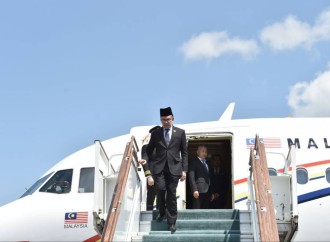 Malayziyanın baş naziri Səmərqəndə gedib