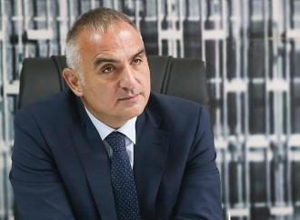 Türkiyə turizm gəlirlərini 60 milyard dollara çatdırmağı hədəfləyir