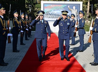 Azərbaycan və Özbəkistan arasında hərbi əməkdaşlıq məsələləri müzakirə edilib 