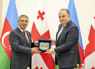 Azərbaycan və Gürcüstan müdafiə nazirləri regiondakı vəziyyəti müzakirə ediblər